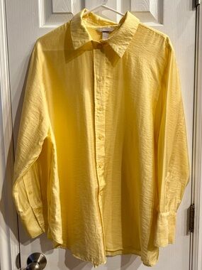 H&M Women’s Bright Yellow Long-Sleeve Button-Down Shirt